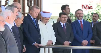 Cumhurbaşkanı Erdoğan, restorasyonu tamamlanan Fatih Sultan Mehmet Han Türbesi’nin açılışını gerçekleştirdi